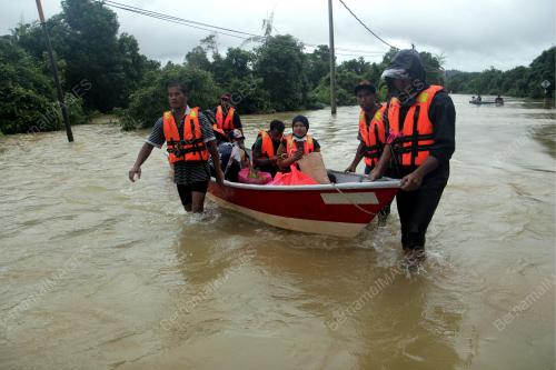 PERKHIDMATAN BOT SEMASA JALAN UTAMA BANJIR