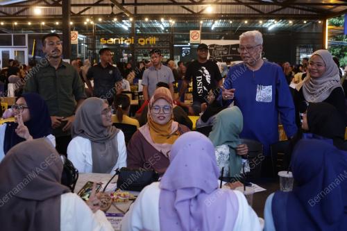 DATUK SERI ISMAIL SABRI YAAKOB