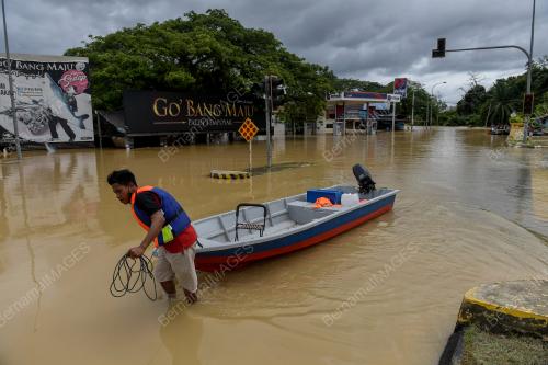BAH BESAR MELANDA PAHANG