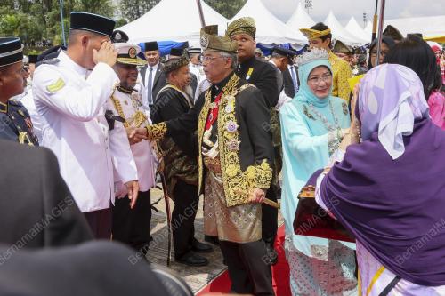 AL-SULTAN ABDULLAH RI'AYATUDDIN AL-MUSTAFA BILLAH SHAH