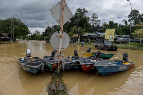 BAH BESAR MELANDA PAHANG