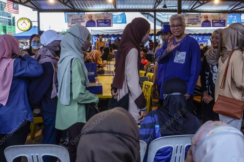 DATUK SERI ISMAIL SABRI YAAKOB