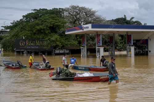 BAH BESAR MELANDA PAHANG