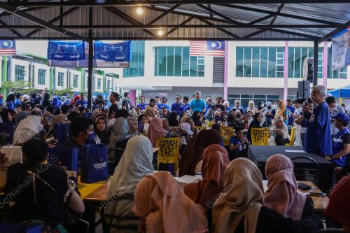 DATUK SERI ISMAIL SABRI YAAKOB