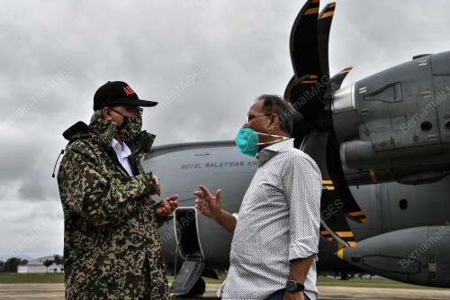 DATUK SERI ISMAIL SABRI YAAKOB