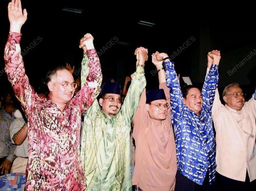 PHG14-01_04_2000 SANGGANG, BN MENANG
