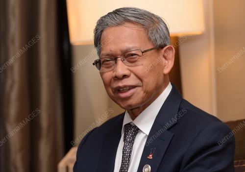 PHL01_17112015_APEC