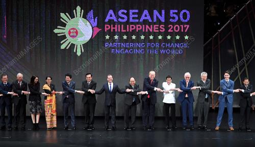 PHL04_13112017_ASEAN