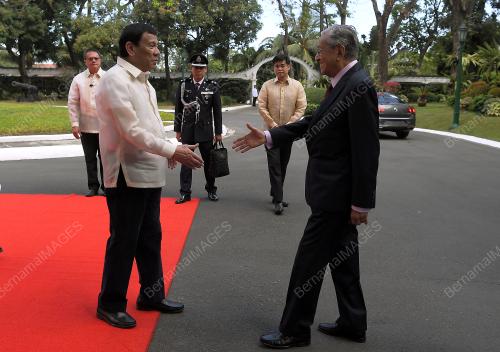 PHL06_MAHATHIR_DUTERTE_07032019