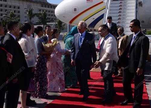 PHL08_17112015_APEC