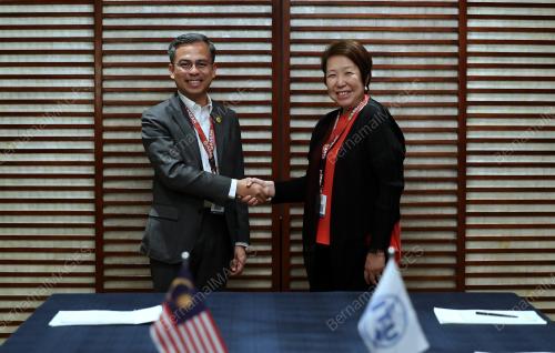 FAHMI FADZIL