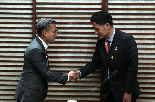 FAHMI FADZIL