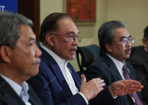 DATUK SERI ANWAR IBRAHIM
