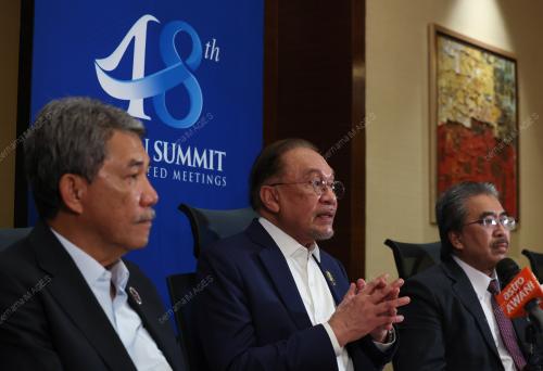 DATUK SERI ANWAR IBRAHIM