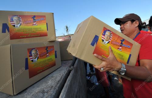 PHN01_17112013_BANTUAN