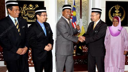 PK00_12082014_KUNJUNG_HORMAT_2