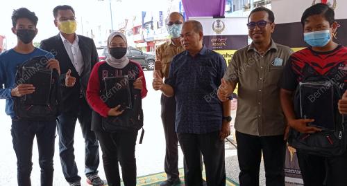 DATUK ZAINOL FADZI PAHARUDIN
