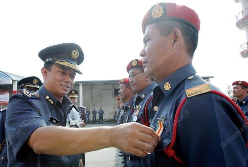 JABATAN BOMBA DAN PENYELAMAT