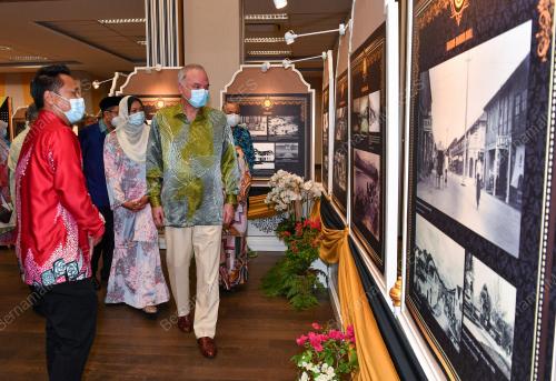 SULTAN PERAK SULTAN NAZRIN SHAH