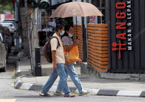 PEMAKAIAN PELITUP MUKA DI TEMPAT AWAM