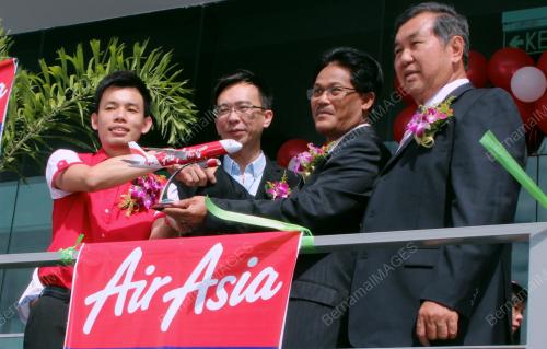 PK01_02052012_AIR_ASIA