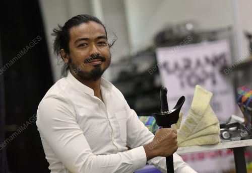 PENGGIAT SENI FAINDRA JABBAR