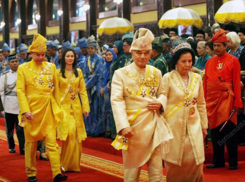 SULTAN AZLAN SHAH