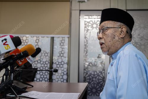 DATUK SERI WAN ZAHIDI WAN TEH
