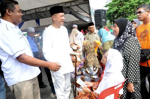 PK01_03082013_NAZRI