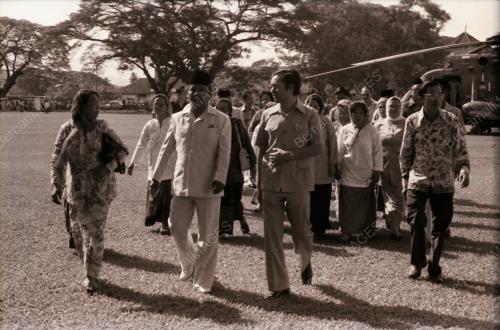 DR. MAHATHIR BIN MOHAMAD