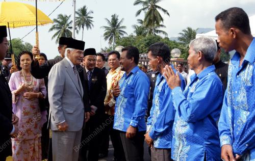 SULTAN AZLAN SHAH