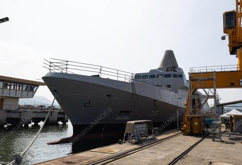 KAPAL TEMPUR PESISIR (LCS)