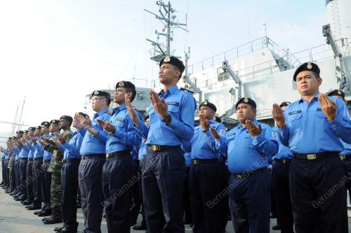 PK01_04082014_NAVY