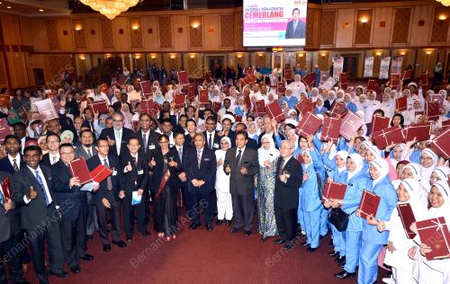 PK01_04082017_HELMI