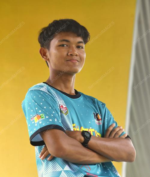 AHMAD FAREEDZ IQRAM MOHD RAMZUZZAMAN
