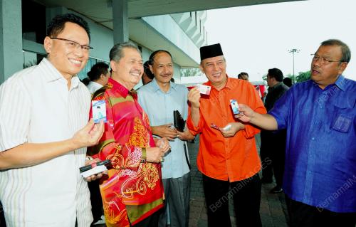 PK01_04102013_UMNO
