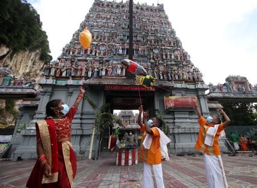 SAMBUTAN HARI DEEPAVALI