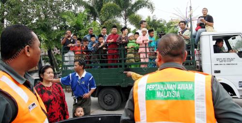 MAJLIS BERKHATAN