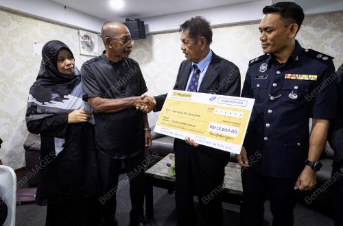 DATUK MEOR CHEK HUSSIEN MAHAYUDDIN
