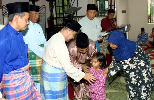 ABDUL AZIZ SHAMSUDIN