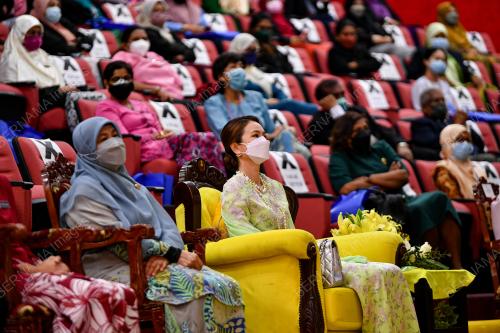 TUANKU ZARA SALIM