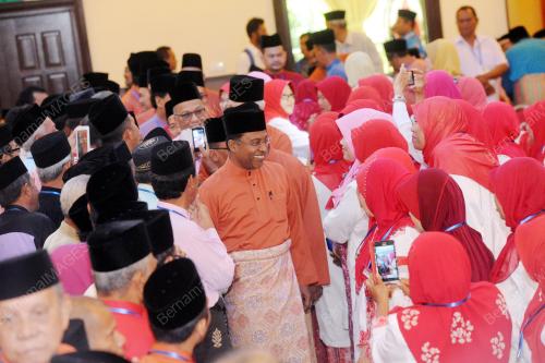 PK01_08082015_UMNO