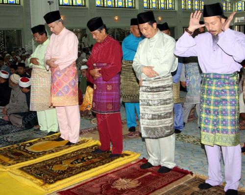 RAJA DR NAZRIN SHAH