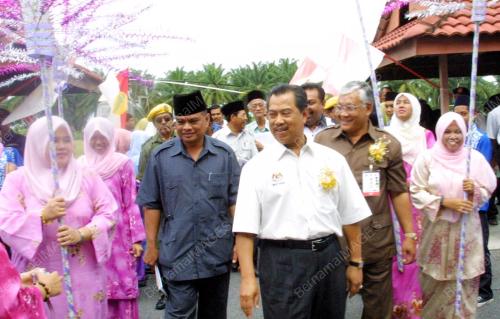 TAN SRI MUHYIDDIN YASSIN