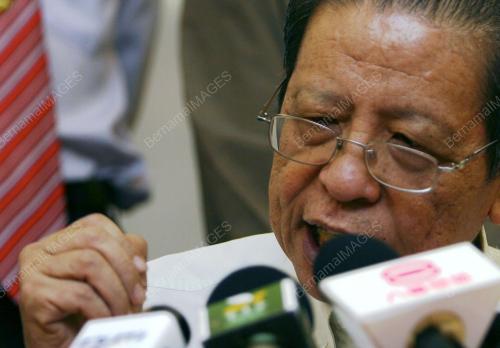 LIM KIT SIANG