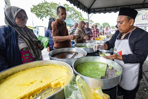 KUIH TALAM EMPAT DEKAD