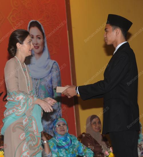 PK01_09042016_TUANKU_ZARA