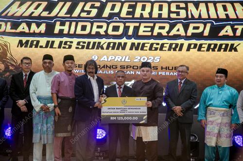 DATUK SERI SAARANI MOHAMAD
