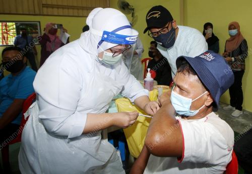 DATUK SERI AHMAD FAIZAL AZUMU