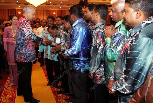 PK01_09082015_MAKAN_MALAM